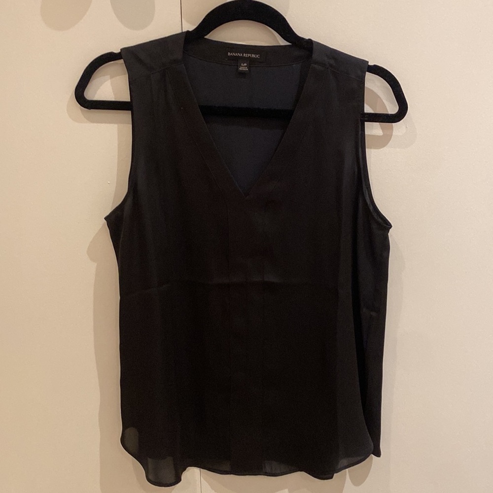 Banana Republic Black V-Neck Tank Top Blouse